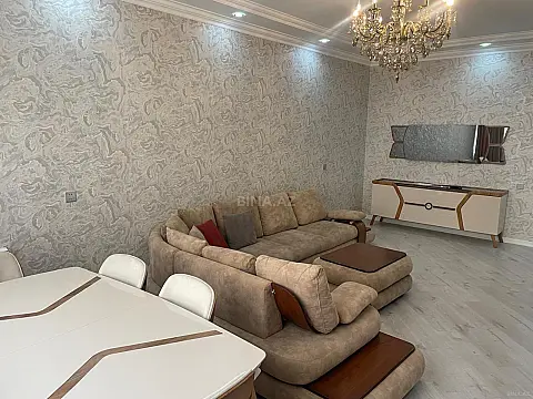 Kirayə verilir 3 otaqlı mənzil 160 m²
