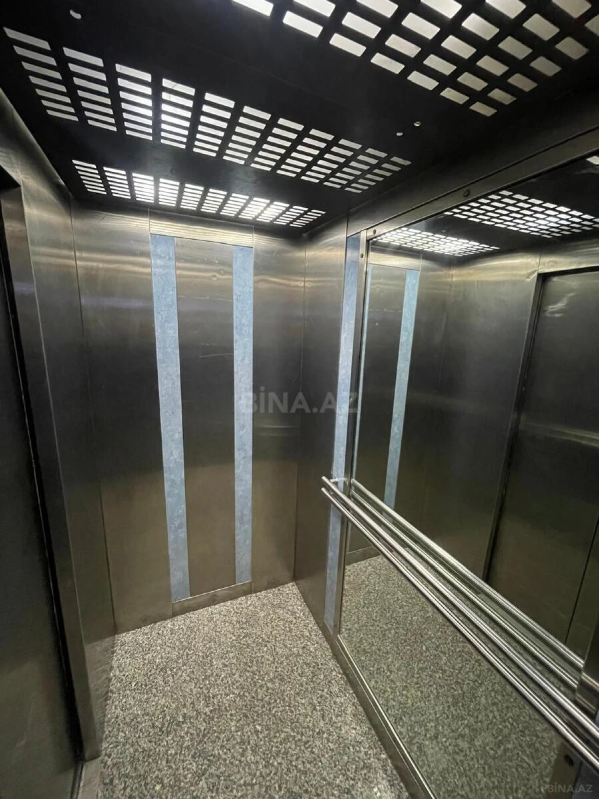 Kirayə verilir 3 otaqlı mənzil 160 m²