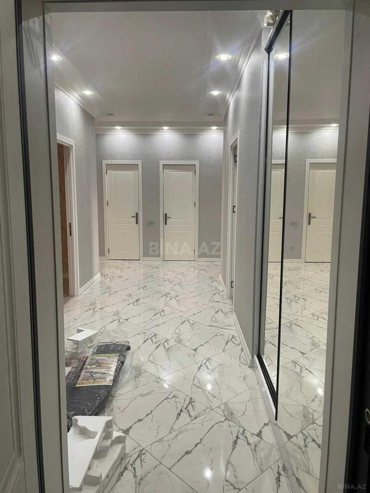 Kirayə verilir 3 otaqlı mənzil 160 m²