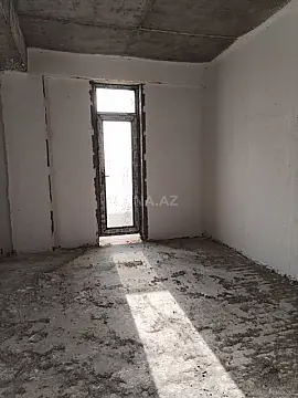 Satılır 4 otaqlı mənzil 149 m²