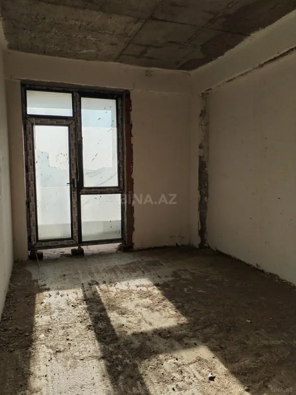 Satılır 4 otaqlı mənzil 149 m²