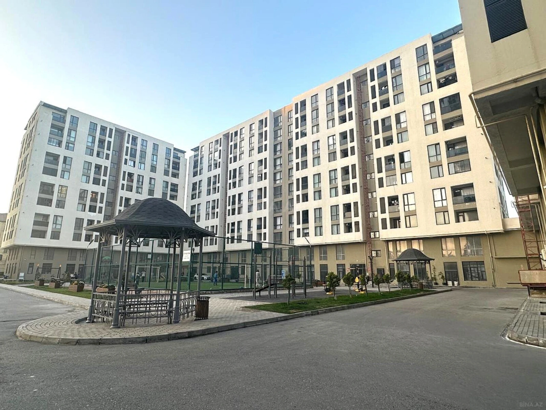 Satılır 3 otaqlı mənzil 82 m²