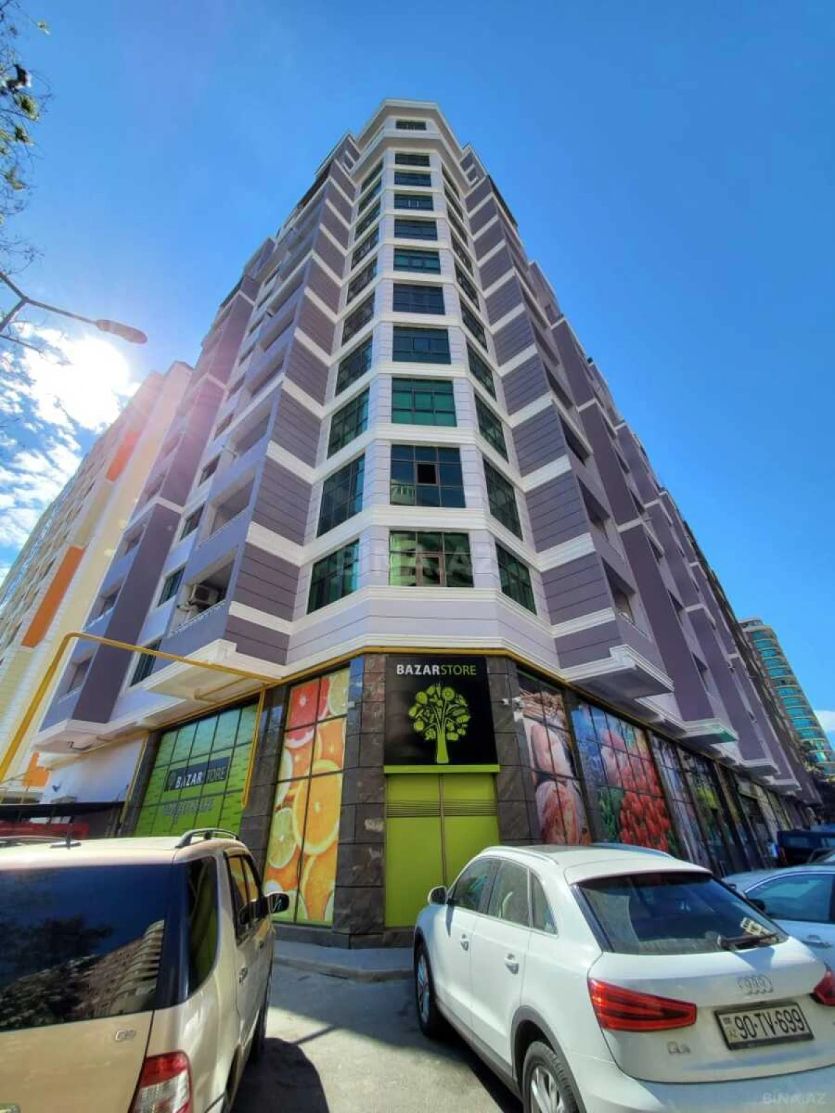 Satılır 4 otaqlı mənzil 137 m²