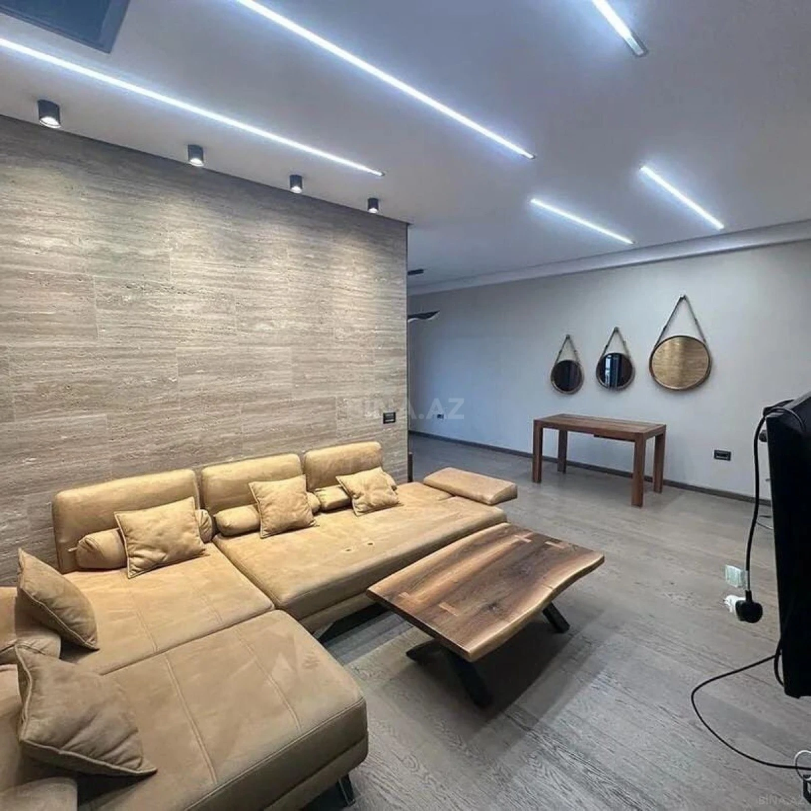 Satılır 2 otaqlı mənzil 57 m²