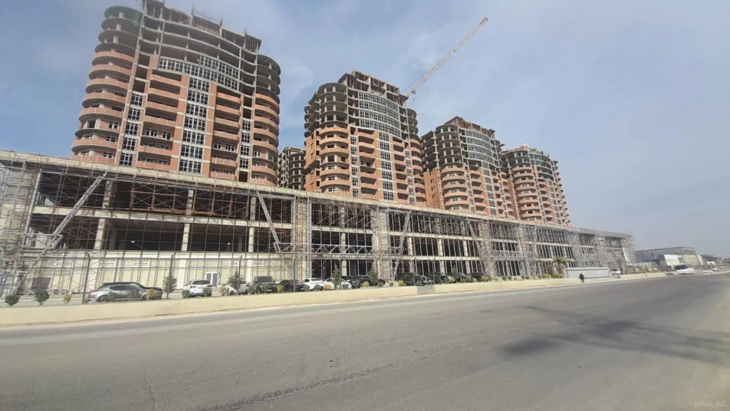 Satılır 2 otaqlı mənzil 101 m²