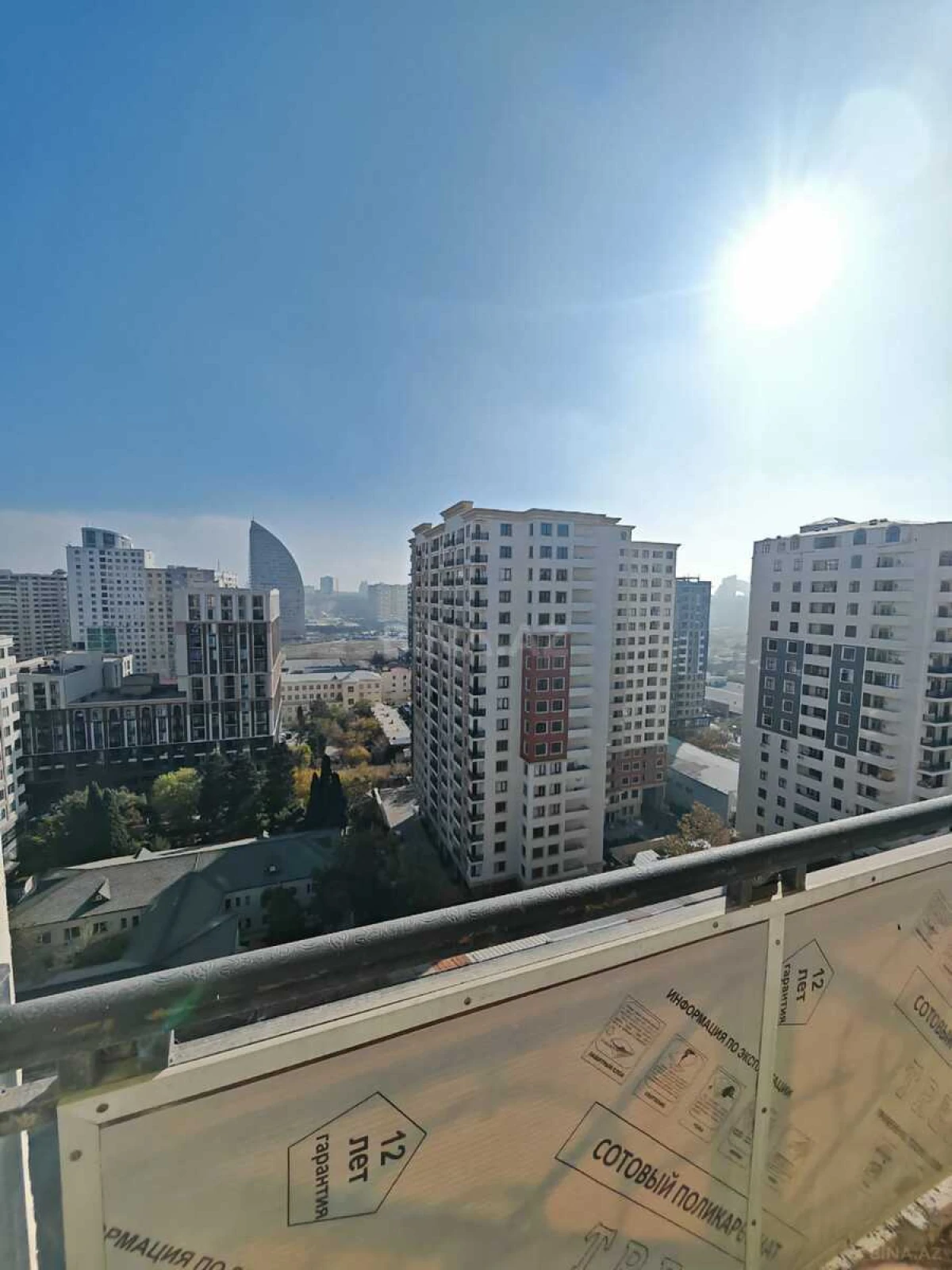Satılır 4 otaqlı mənzil 215 m²