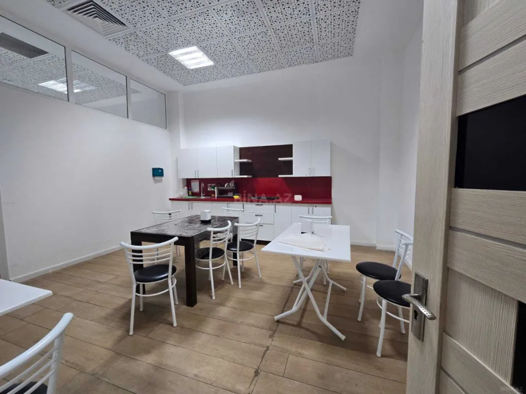 Kirayə verilir obyekt 340 m²