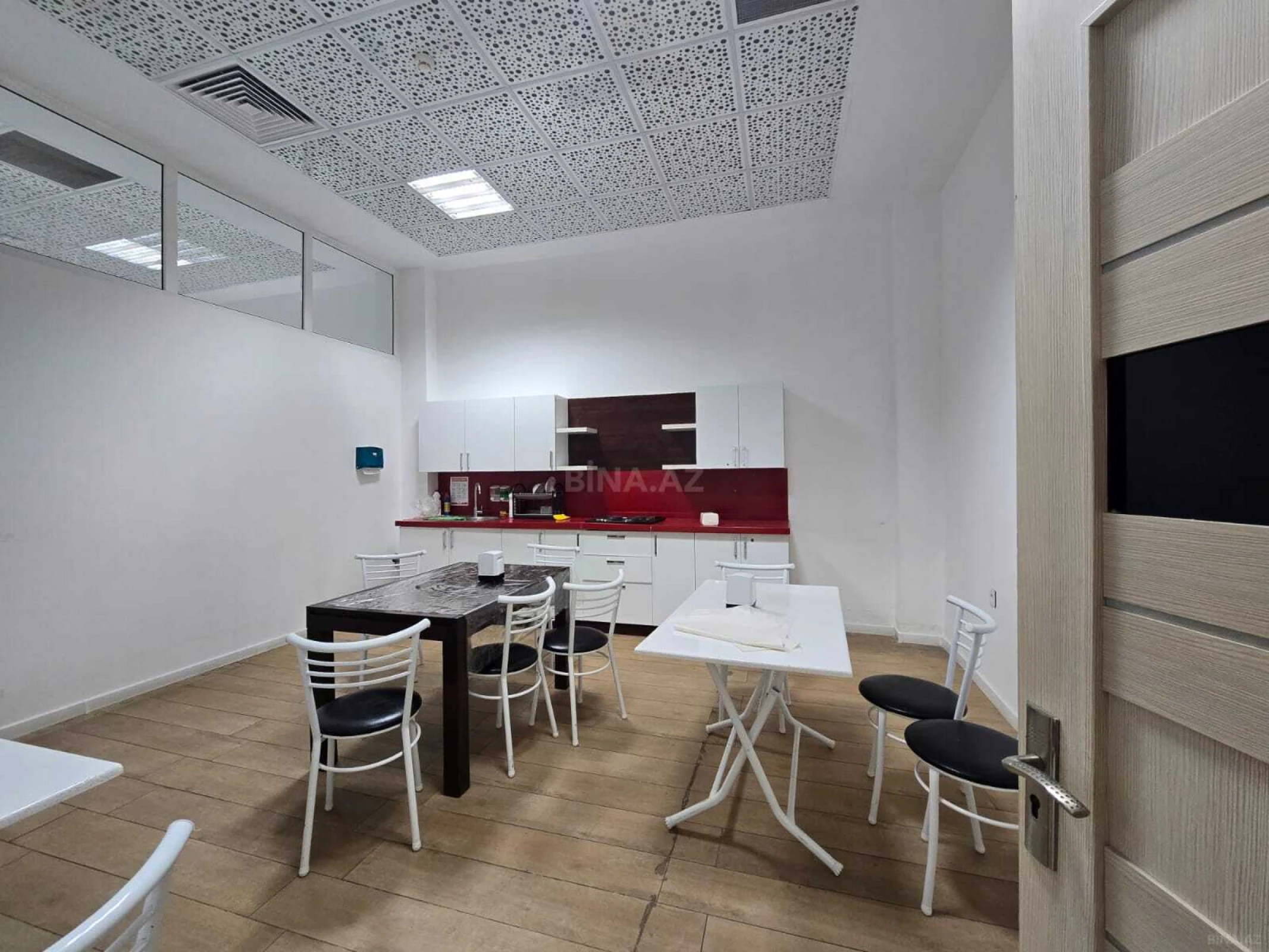 Kirayə verilir obyekt 340 m²