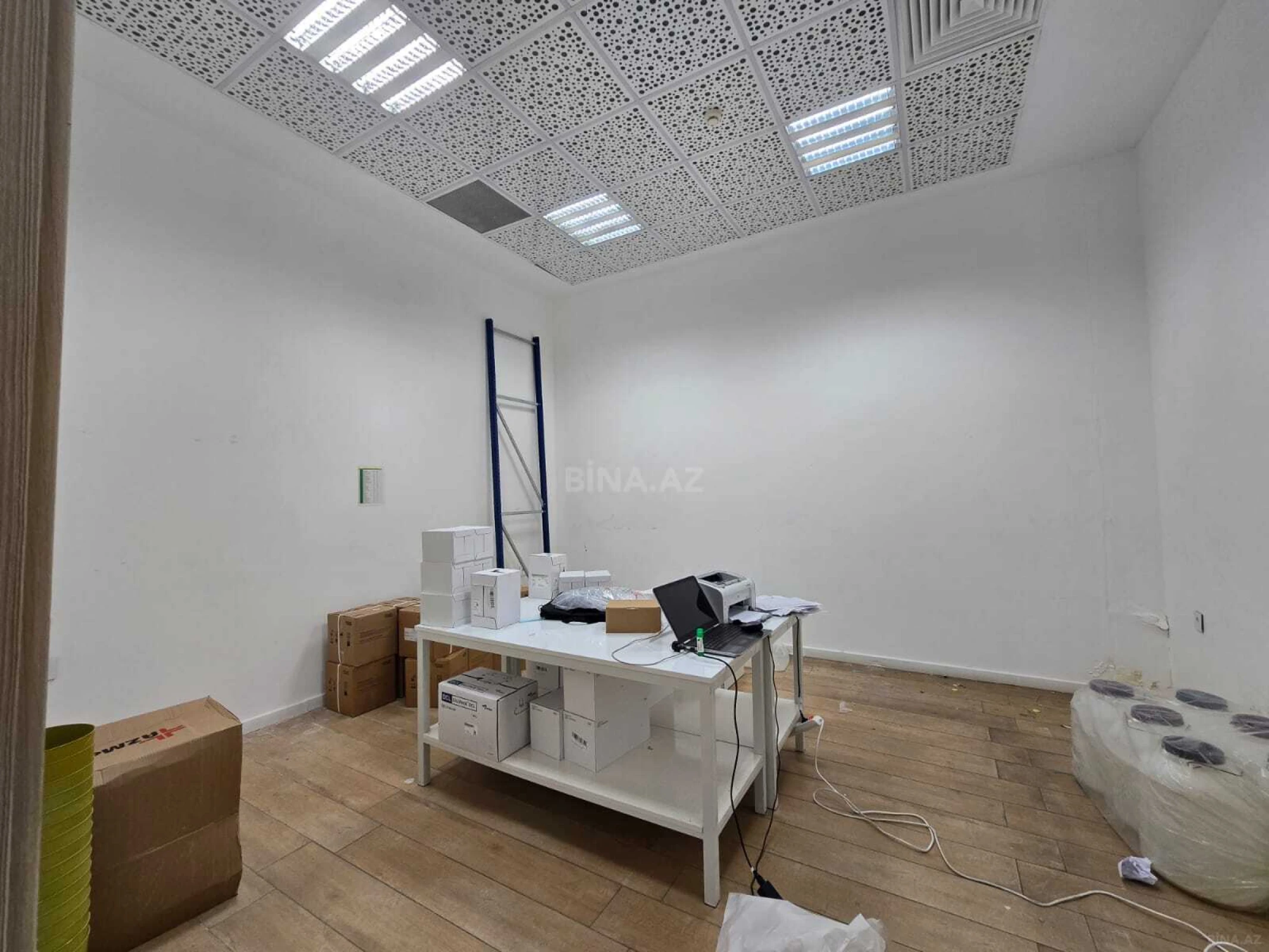 Kirayə verilir obyekt 340 m²