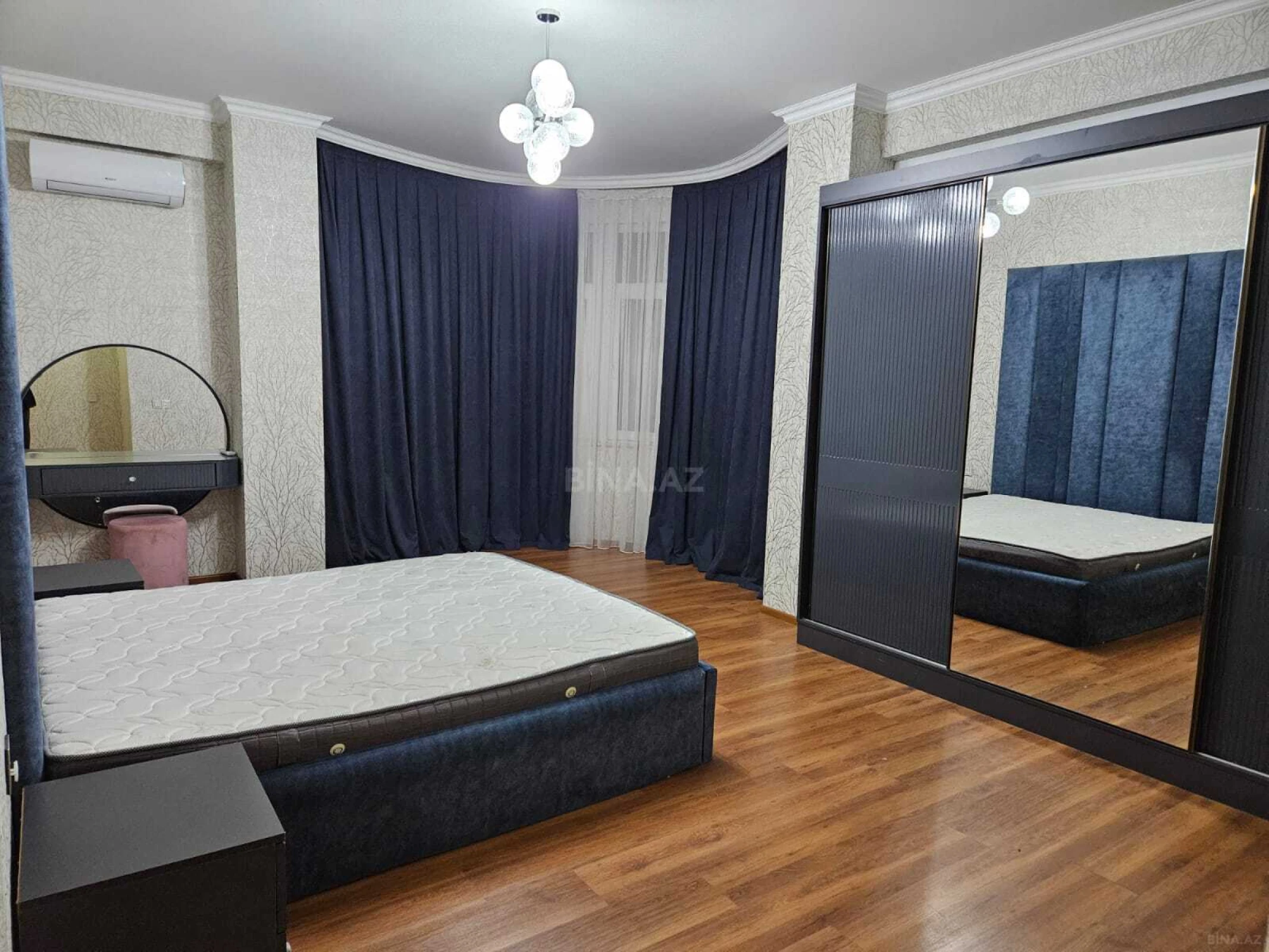Satılır 2 otaqlı mənzil 95 m²