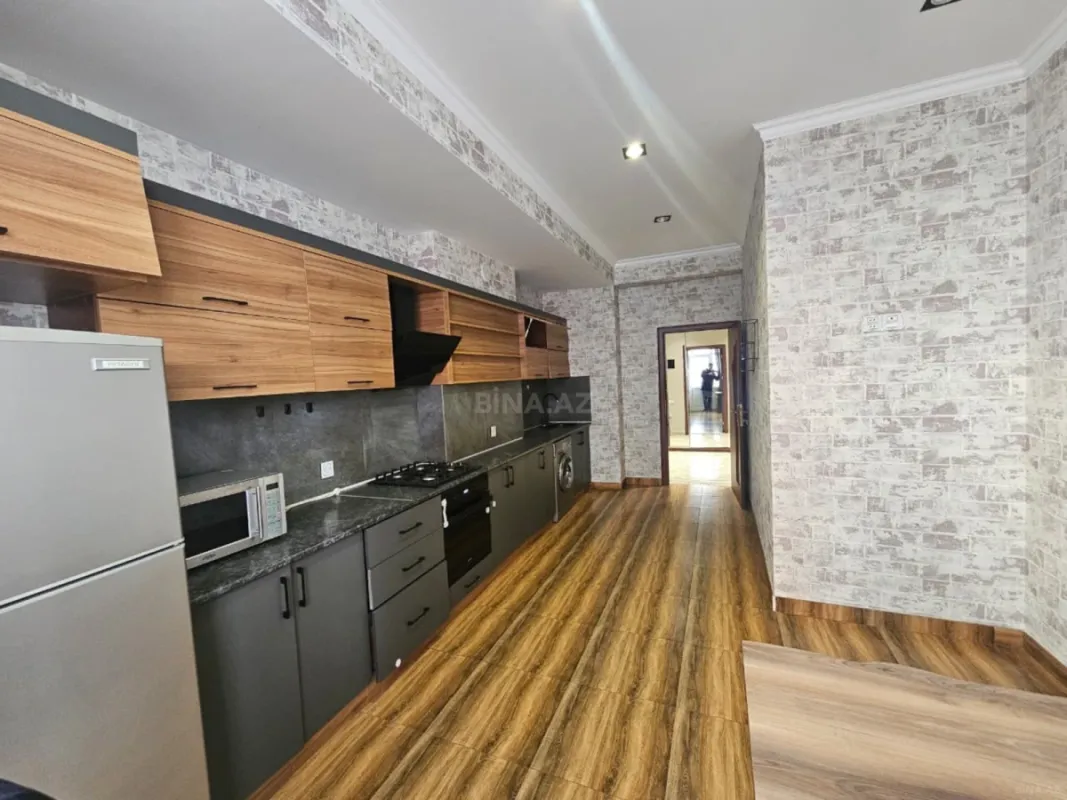 Satılır 2 otaqlı mənzil 95 m²