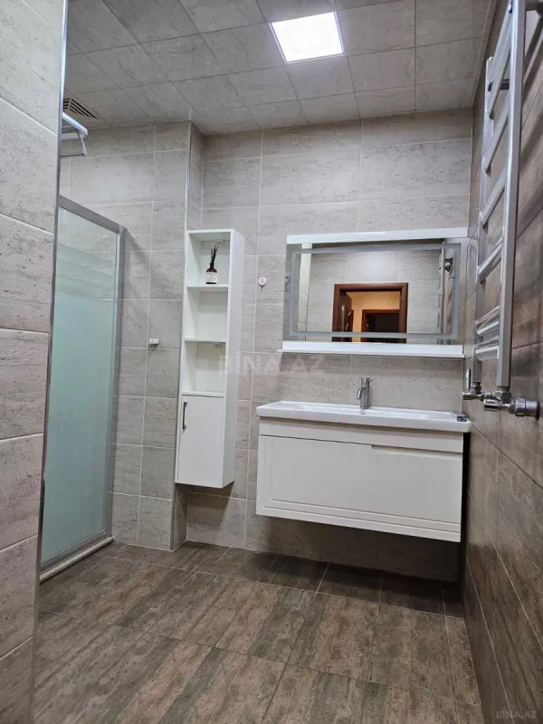 Satılır 2 otaqlı mənzil 95 m²