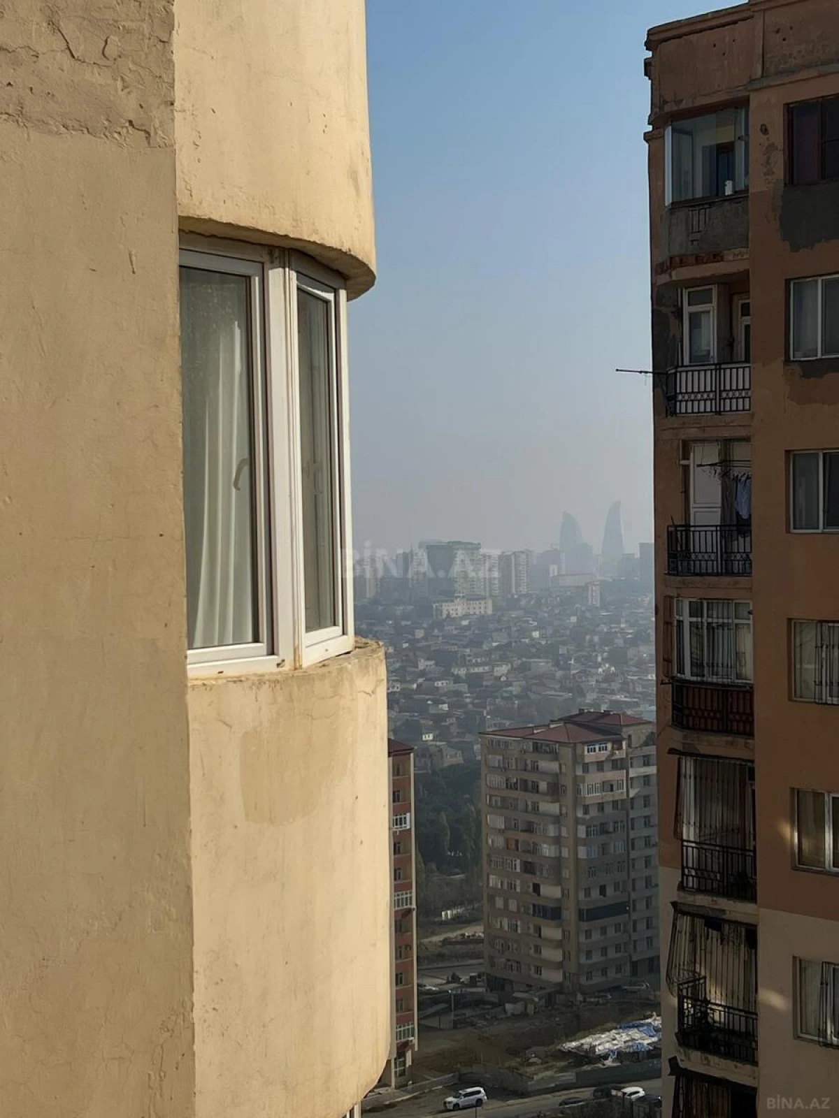 Satılır 3 otaqlı mənzil 94 m²