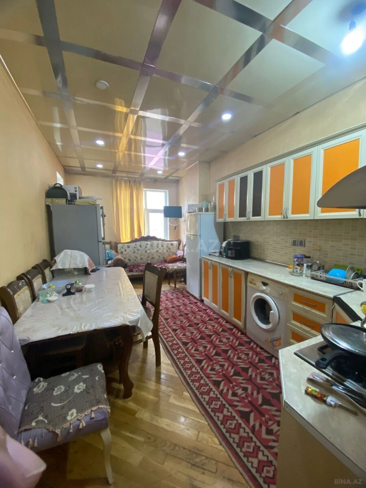 Satılır 2 otaqlı mənzil 93 m²