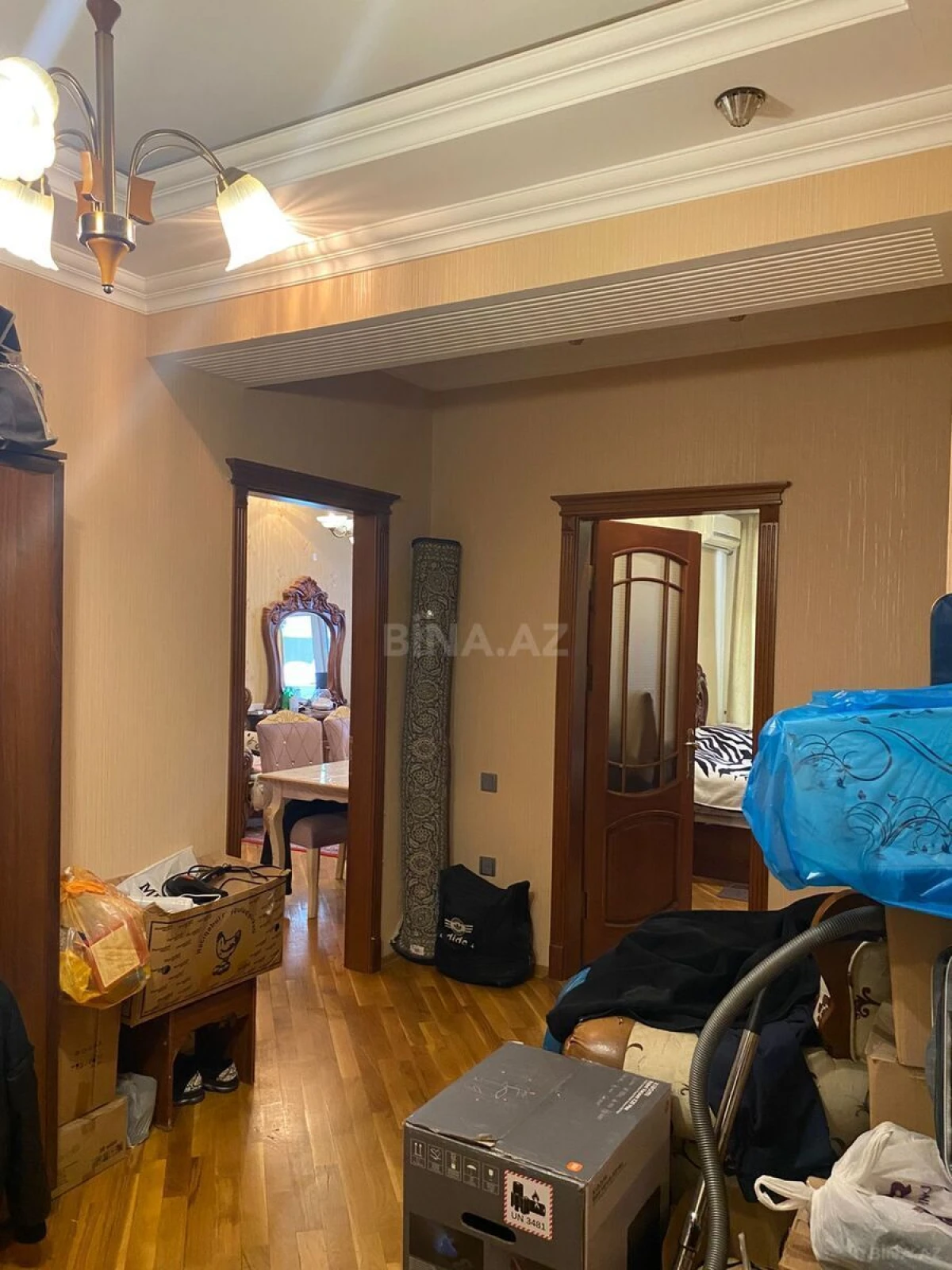 Satılır 2 otaqlı mənzil 93 m²