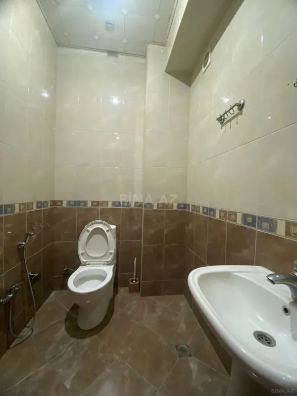 Satılır 2 otaqlı mənzil 93 m²