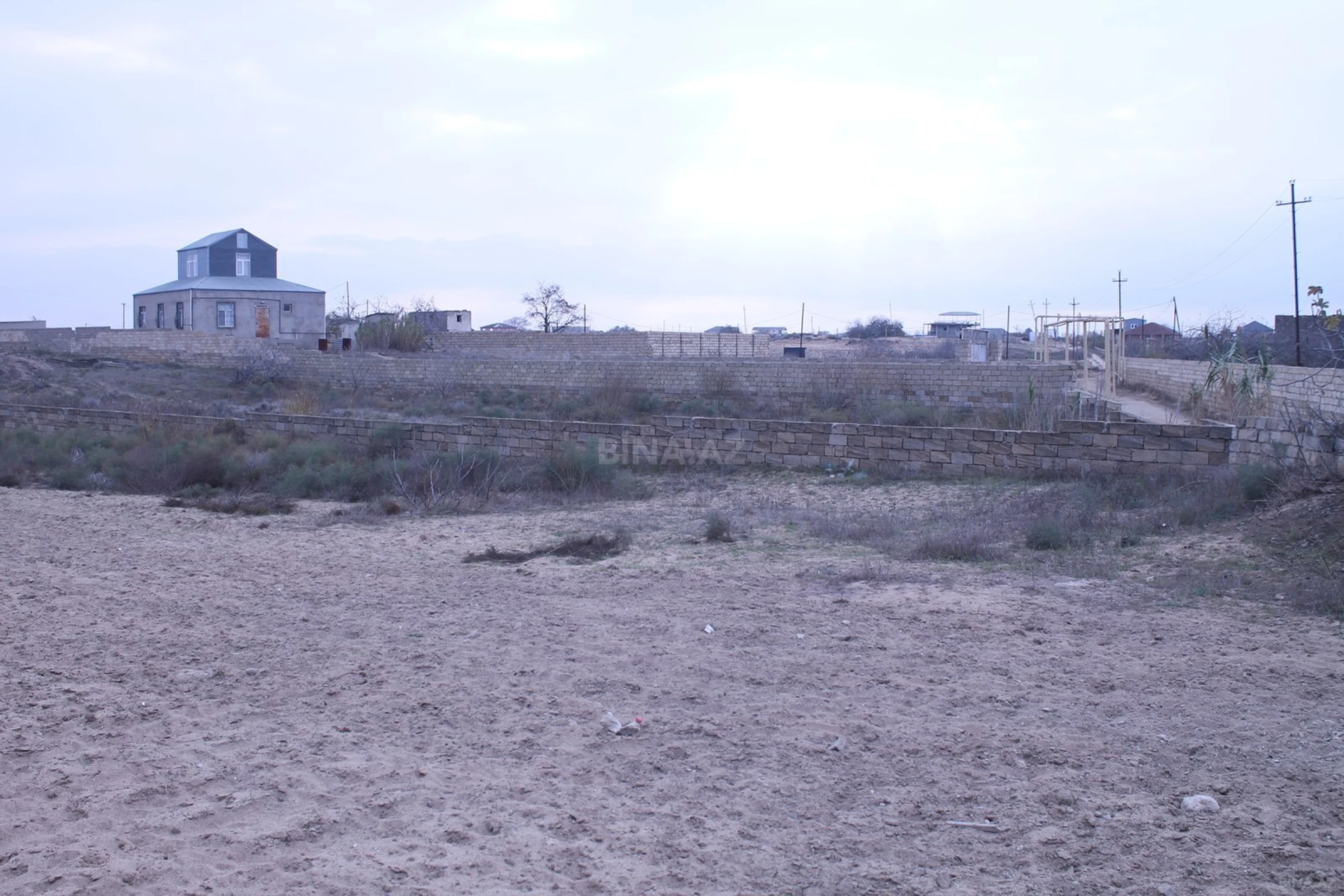 Satılır torpaq sahəsi 12 m²