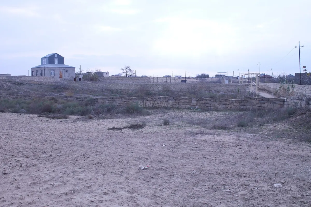 Satılır torpaq sahəsi 12 m²