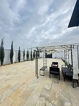 Satılır 5 otaqlı həyət evi 180 m²