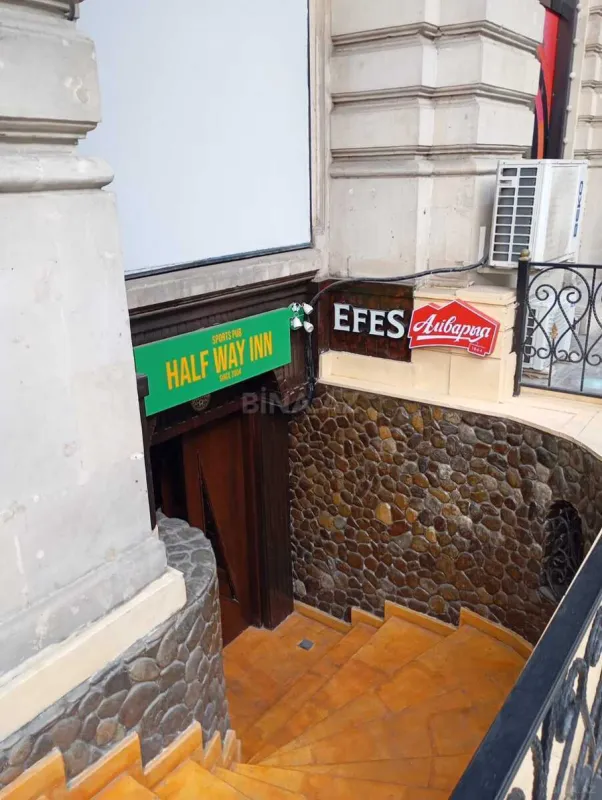 Satılır obyekt 400 m²