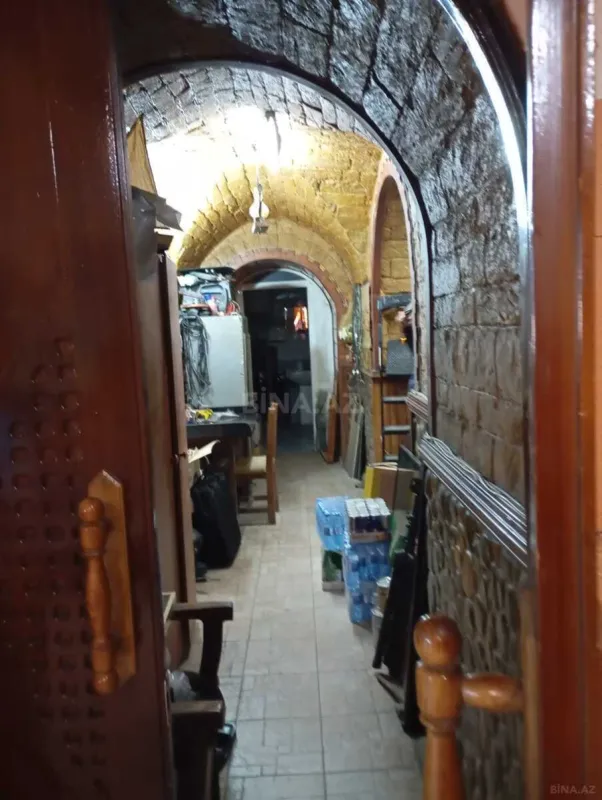 Satılır obyekt 400 m²