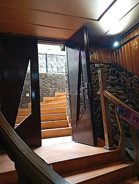 Satılır obyekt 400 m²