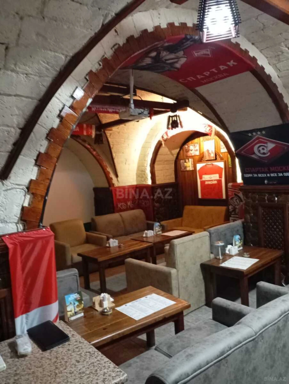 Satılır obyekt 400 m²