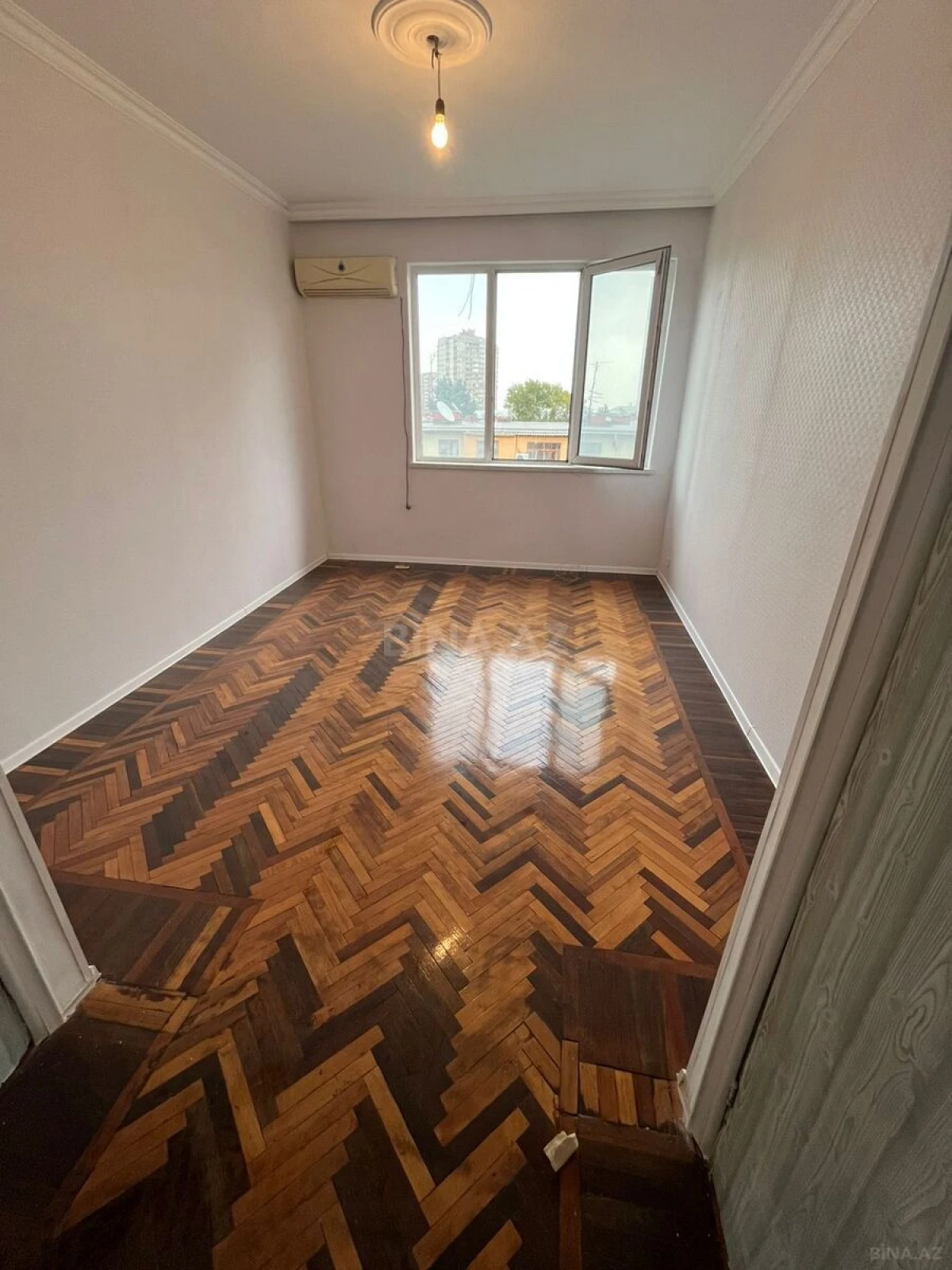 Satılır 3 otaqlı mənzil 58 m²