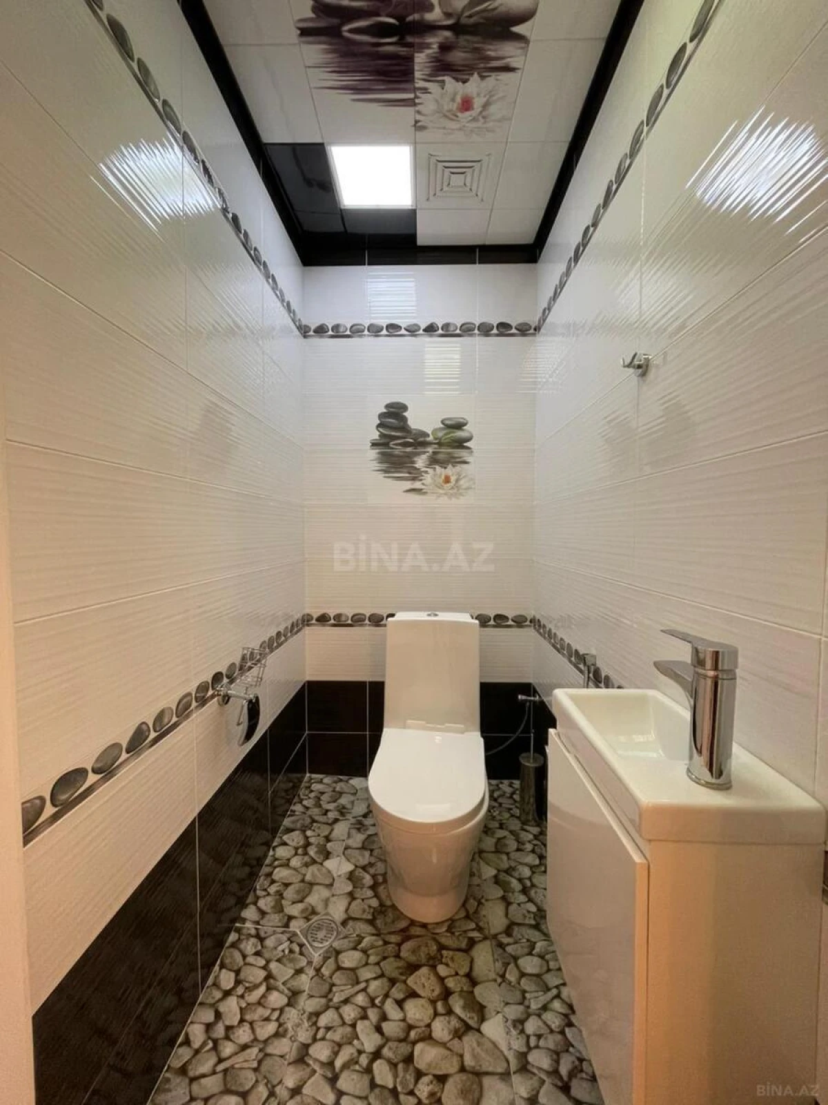 Satılır 3 otaqlı mənzil 130 m²
