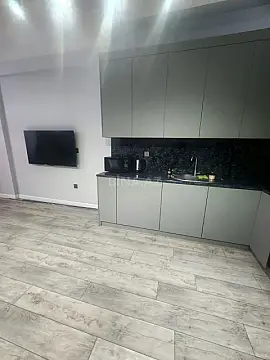 Kirayə verilir 2 otaqlı mənzil 68 m²