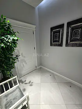 Kirayə verilir 2 otaqlı mənzil 68 m²