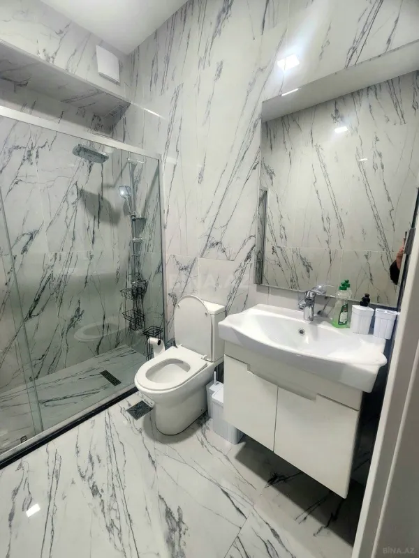 Kirayə verilir 2 otaqlı mənzil 68 m²