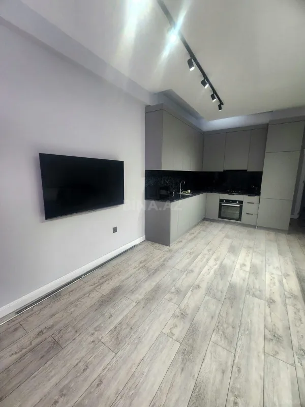 Kirayə verilir 2 otaqlı mənzil 68 m²