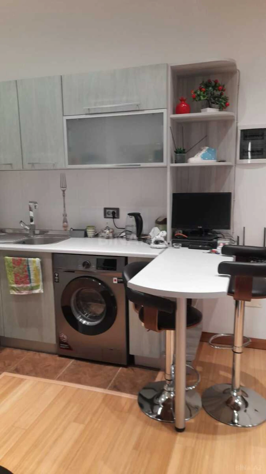 Kirayə verilir 2 otaqlı mənzil 60 m²