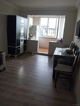 Kirayə verilir 2 otaqlı mənzil 50 m²