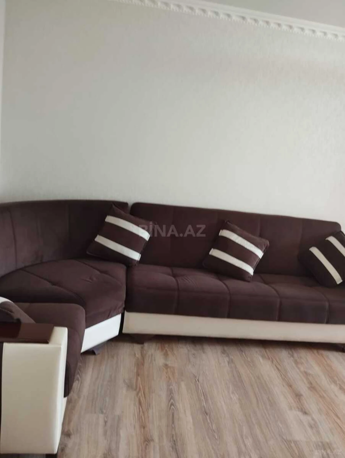 Kirayə verilir 2 otaqlı mənzil 50 m²