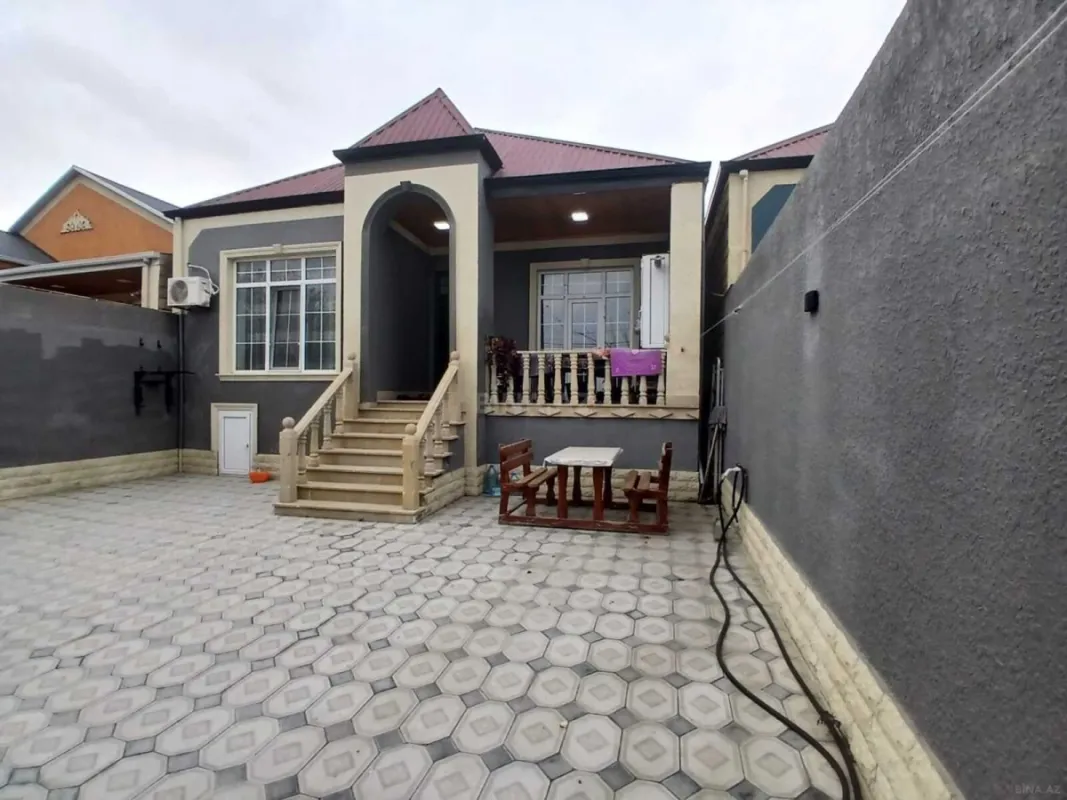 Satılır həyət evi 100 m²
