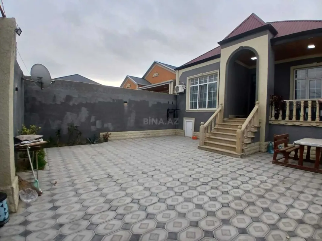 Satılır həyət evi 100 m²