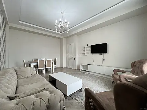 Kirayə verilir 3 otaqlı mənzil 130 m²