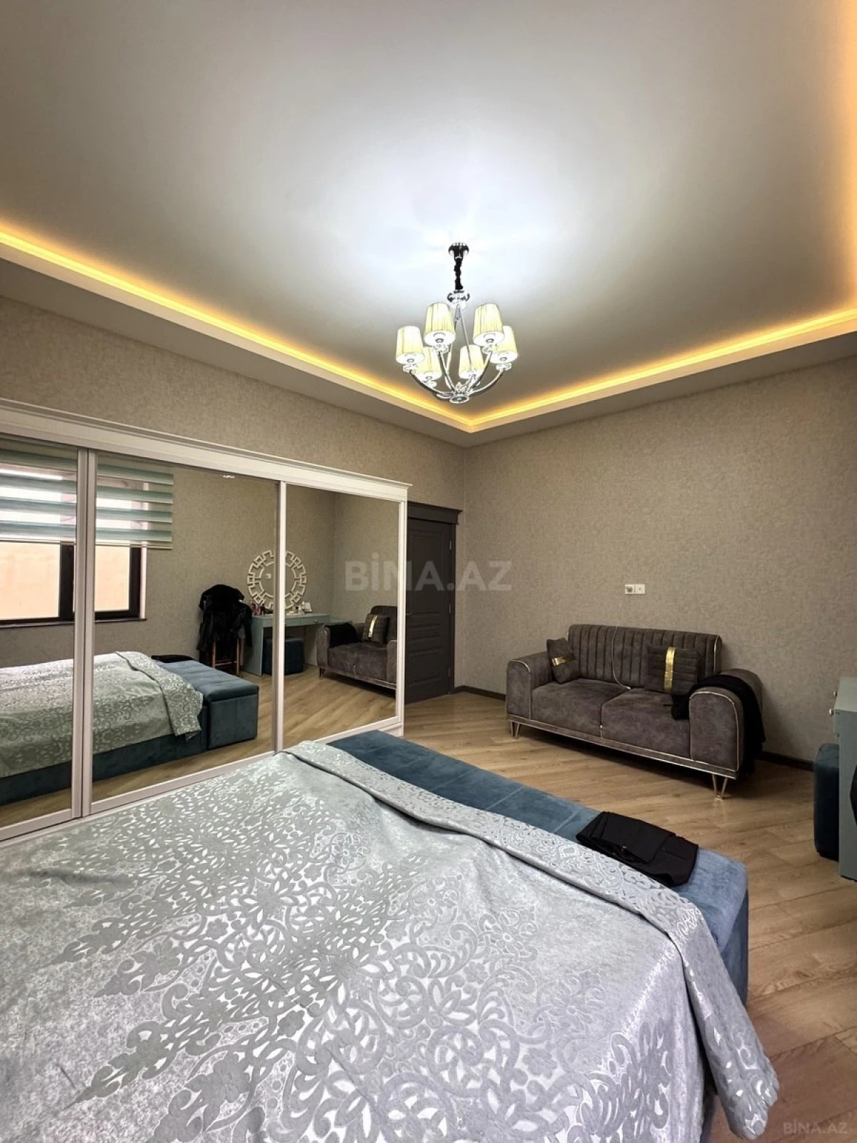 Satılır 4 otaqlı həyət evi 160 m²