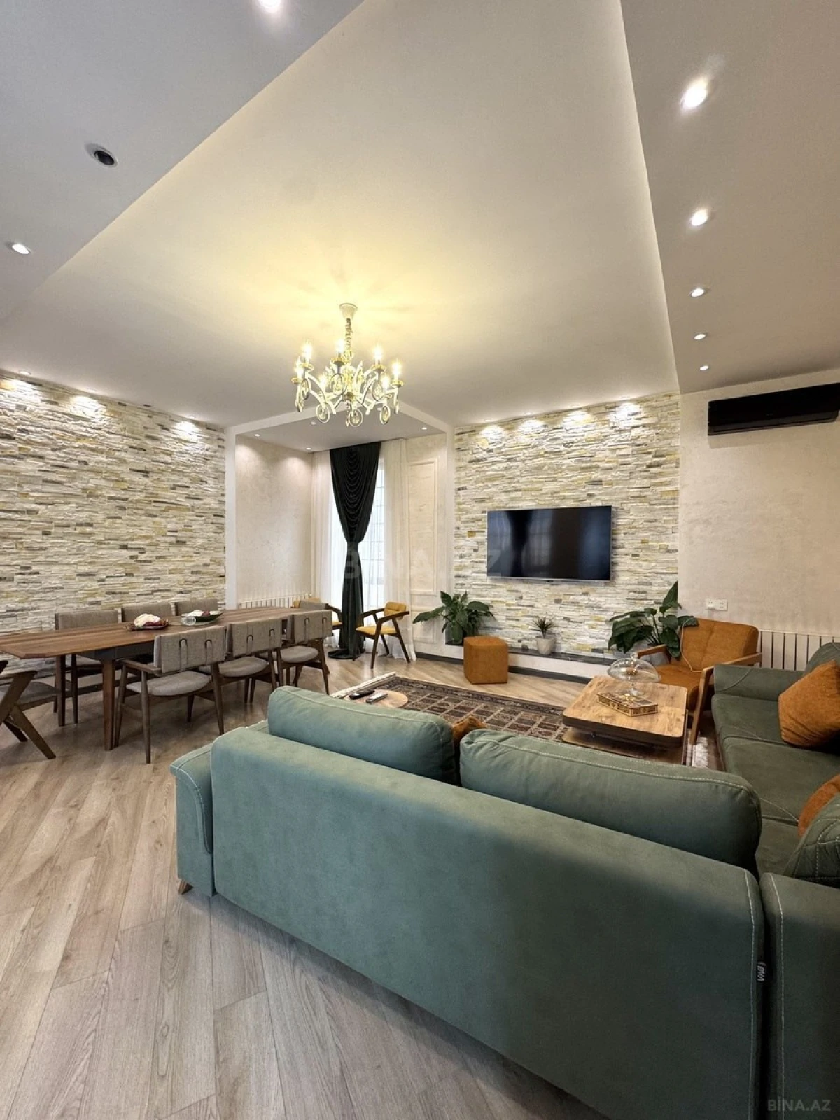 Satılır 4 otaqlı həyət evi 160 m²