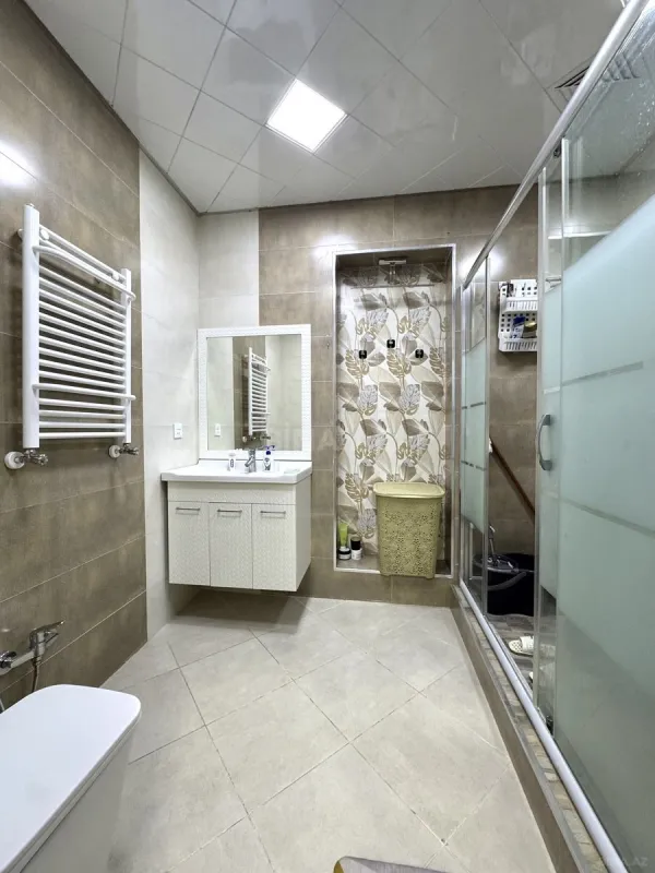 Satılır 4 otaqlı həyət evi 160 m²