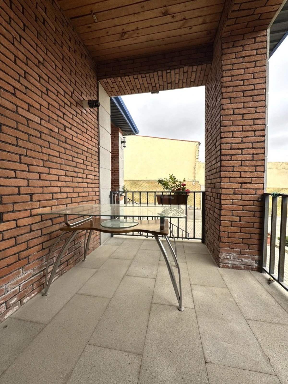 Satılır 4 otaqlı həyət evi 160 m²