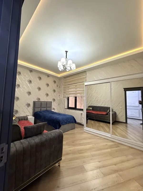 Satılır 4 otaqlı həyət evi 160 m²