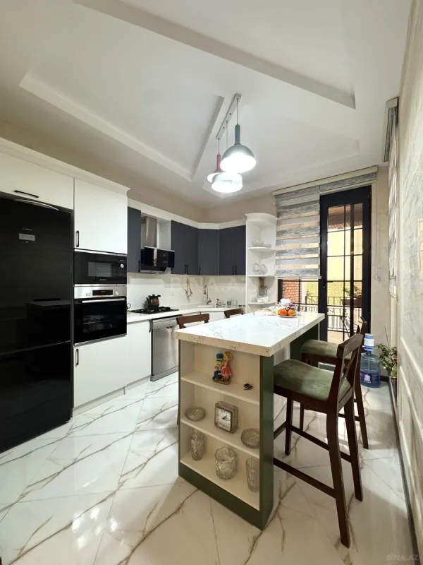 Satılır 4 otaqlı həyət evi 160 m²