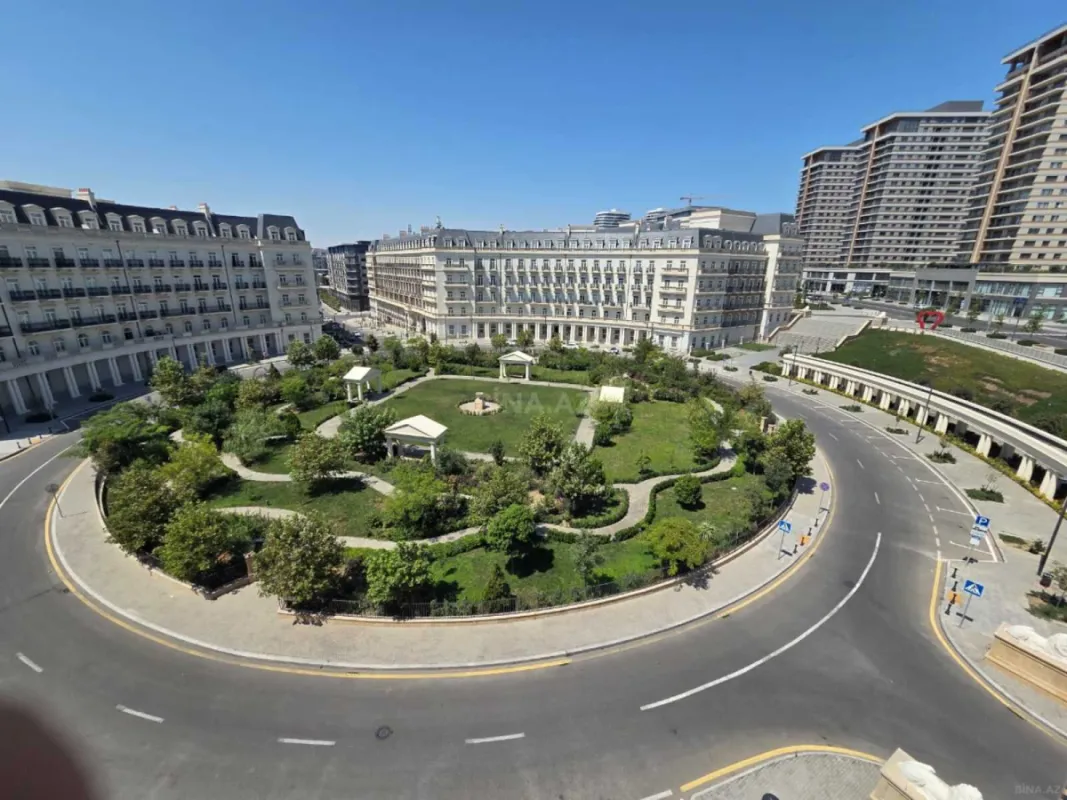 Satılır 3 otaqlı mənzil 112 m²