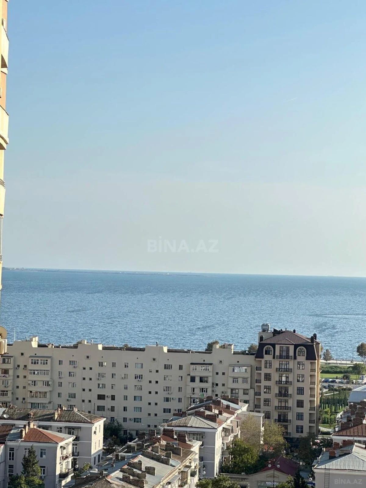 Satılır 3 otaqlı mənzil 126 m²
