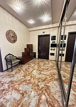 Satılır 3 otaqlı mənzil 126 m²