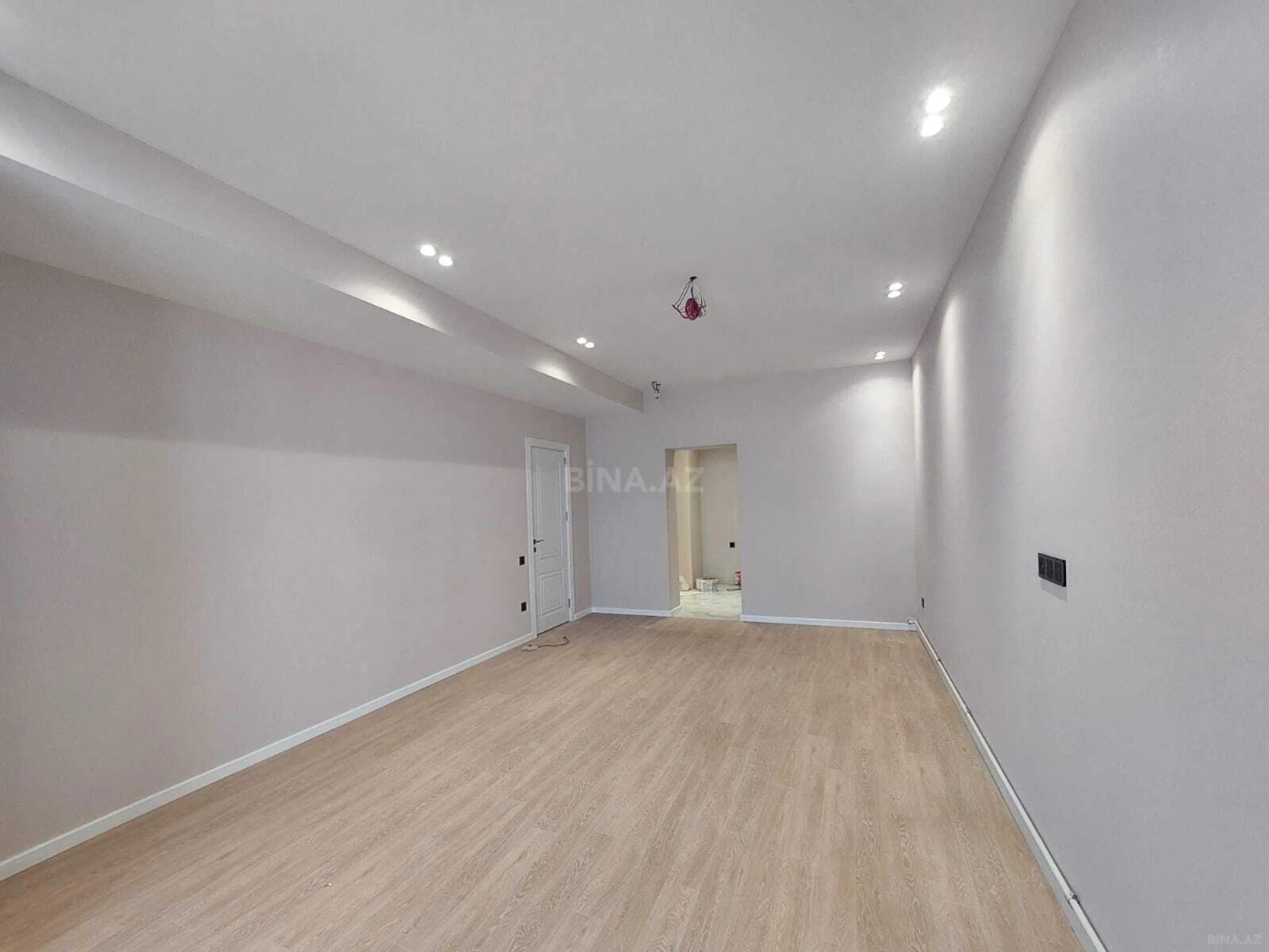 Satılır 3 otaqlı mənzil 115 m²