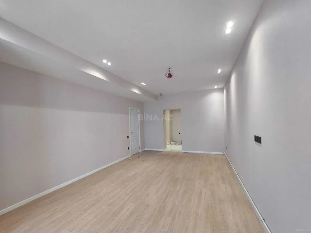 Satılır 3 otaqlı mənzil 115 m²